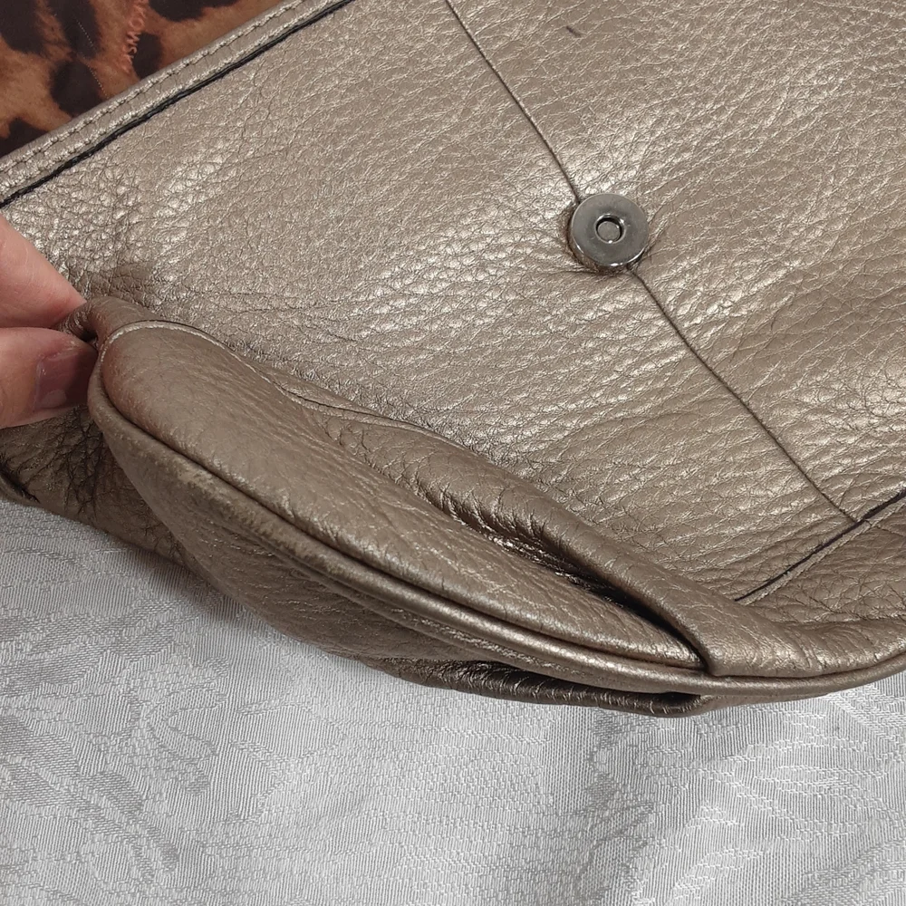 B. Makowsky Gold Metallic Leather Hobo Shoulder Bag.